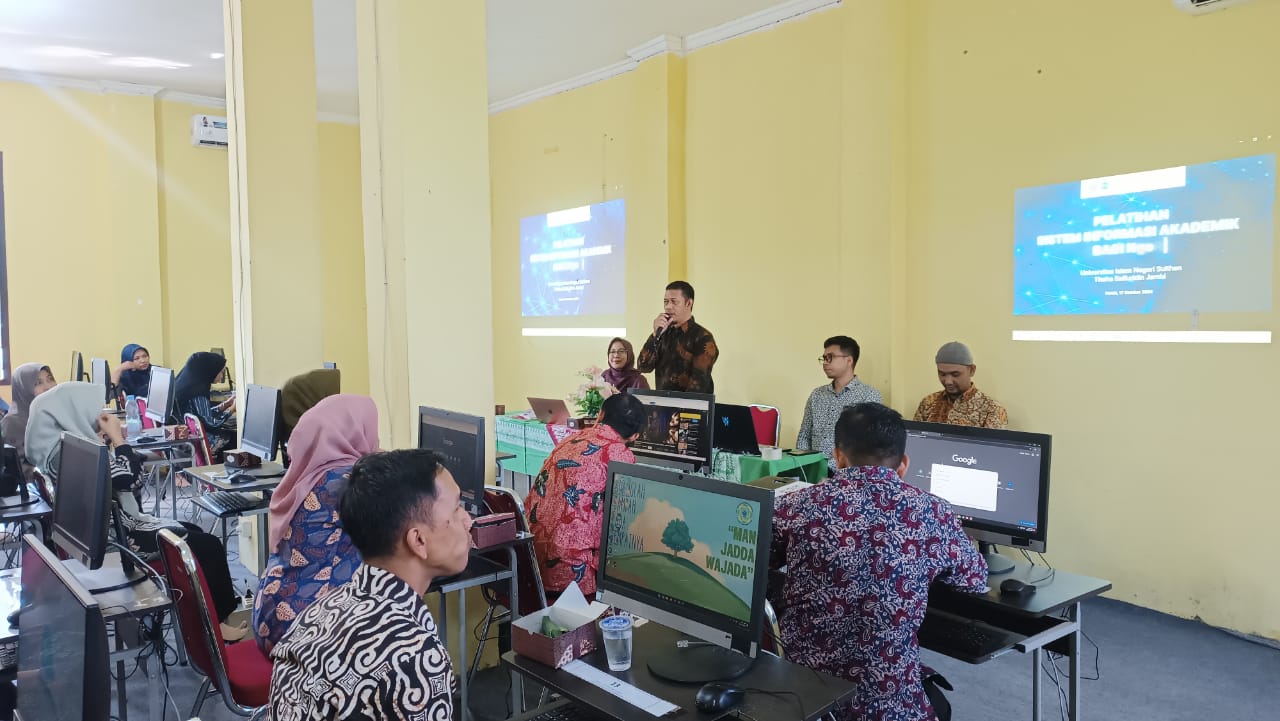 Pelatihan Sistem Informasi Mahasiswa (SIMA) di UIN Sulthan Thaha Saifuddin Jambi: Optimalisasi Layanan Akademik
