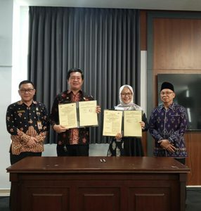 UTIPD UIN STS Jambi dan Dukcapil Muaro Jambi Tandatangani Kerja Sama, Awali dengan Layanan SKTT Mahasiswa Internasional, Sudan